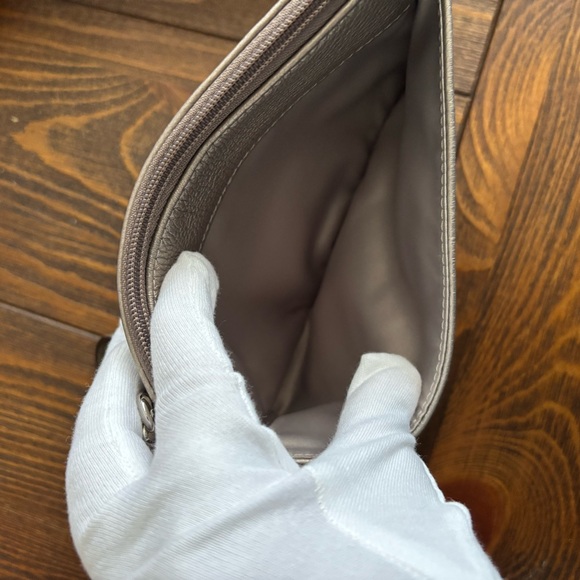 Coach Women's Leather 2-way Wristlet Clutch Bag Metallic Silver - Picture 5 of 7